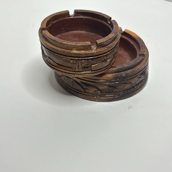 Pair of Handmade Hawaii Ashtrays | Two Trays Smoke Trays | Collectible Wooden 2 - Picture 9 of 9